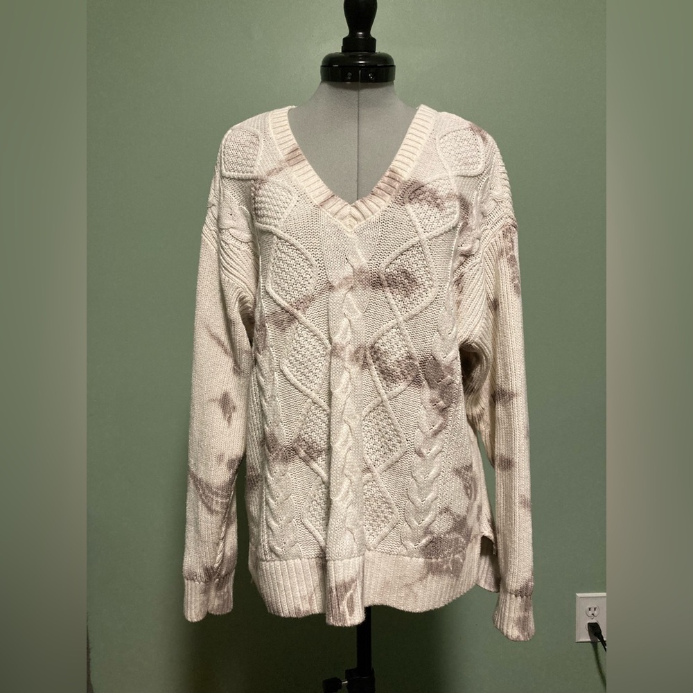Cable Knit White & Gray V-neck Sweater, Sonoma - Size Medium